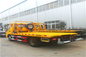 银川附近拖车救援搭电